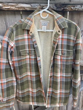 L.L. Bean Sherpa Lined Flannel Shirt Jacket Mens Slightly Fitted Plaid Shacket